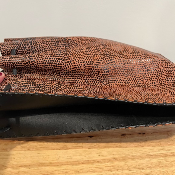 Textured Drawstring Bag - Picture 3 of 9